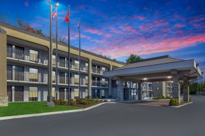 Baymont Nashville Airport at twilight